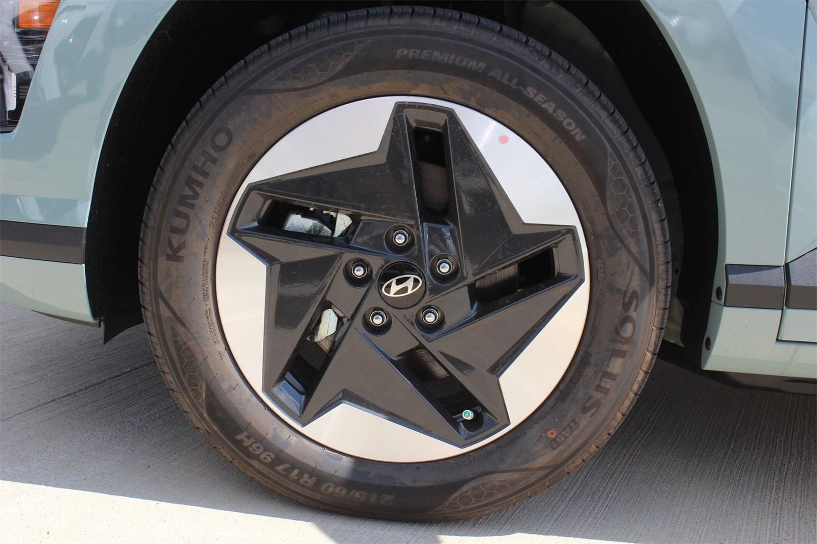 2025 Hyundai Kona EV SEL - Photo 28