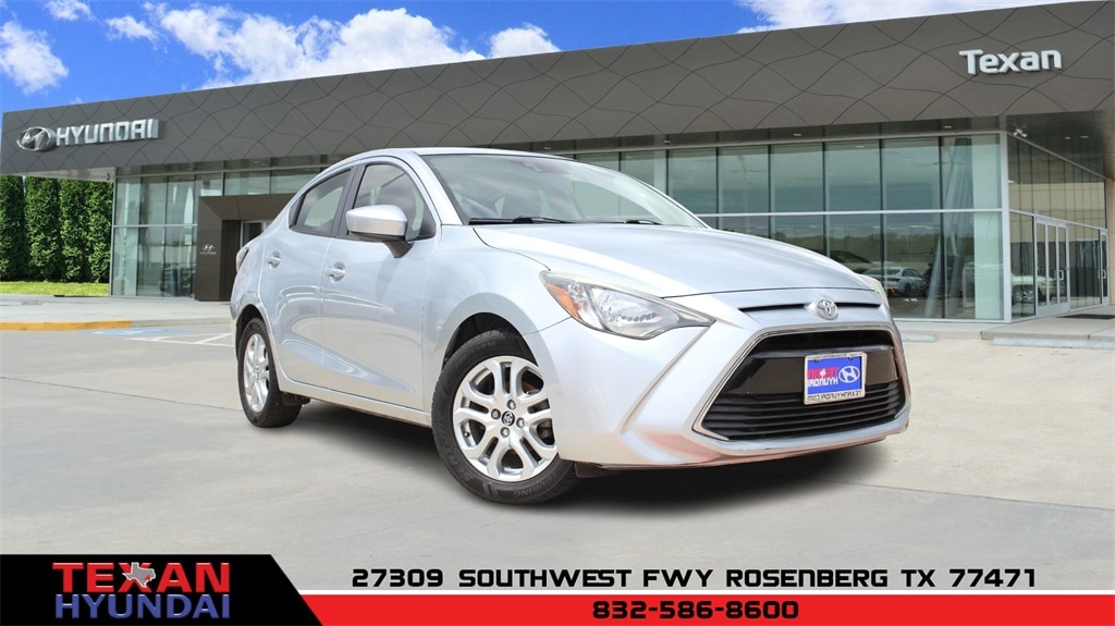 Used 2017 Toyota Yaris iA Base with VIN 3MYDLBYV0HY167532 for sale in Rosenberg, TX