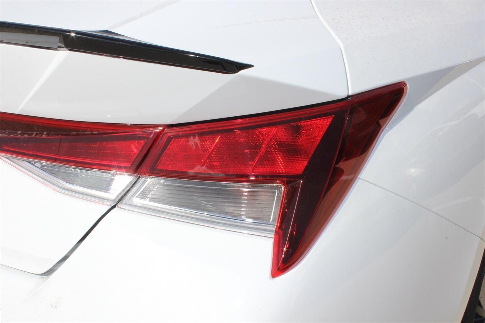 2025 Hyundai Elantra SEL - Photo 19
