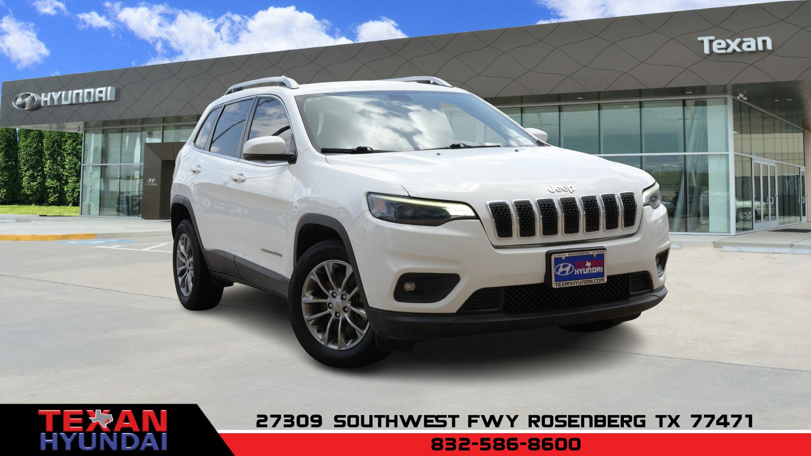 Used 2019 Jeep Cherokee Latitude Plus with VIN 1C4PJLLB1KD404236 for sale in Rosenberg, TX