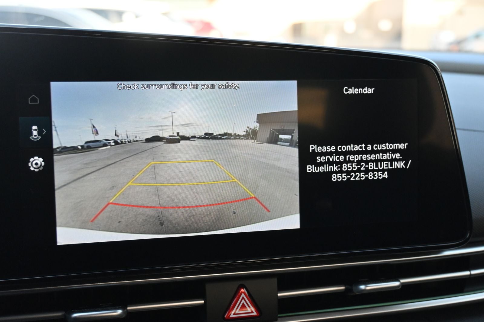 2025 Hyundai Elantra Limited - Photo 11