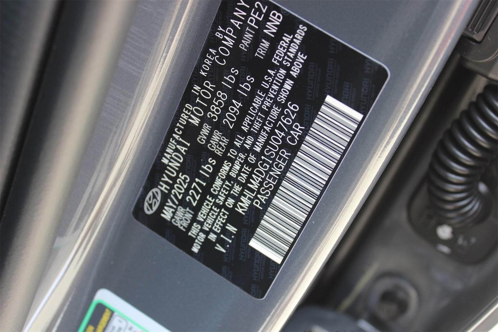 2025 Hyundai Elantra SEL - Photo 29