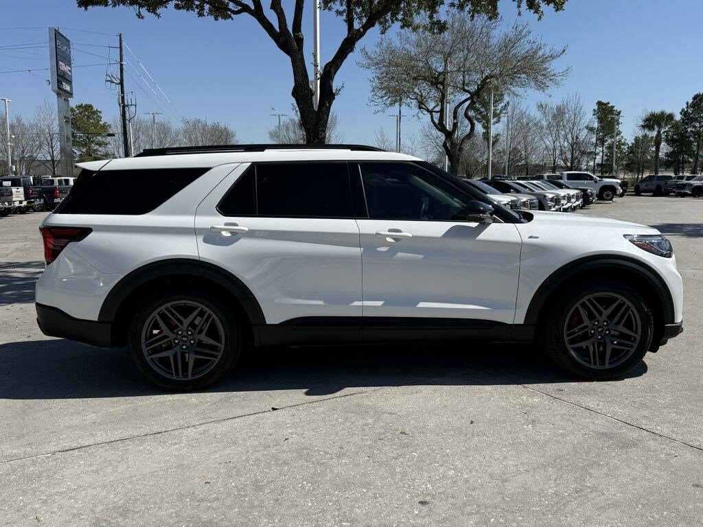 Used 2025 Ford Explorer ST-Line SUV
