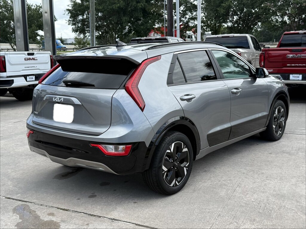 Used 2024 Kia Niro EV Wind SUV