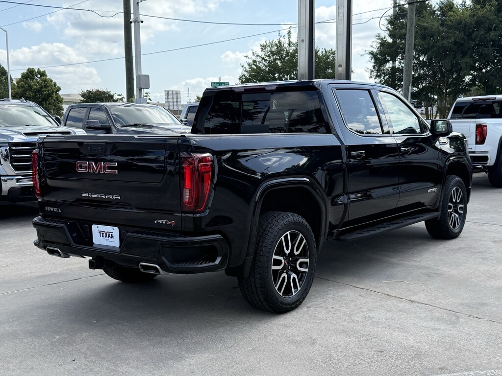 Used 2022 GMC Sierra 1500 AT4 Truck Crew Cab