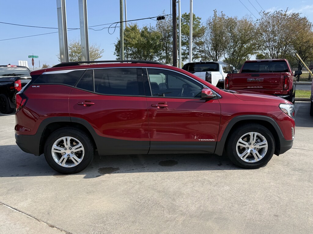 Used 2020 GMC Terrain SLE SUV