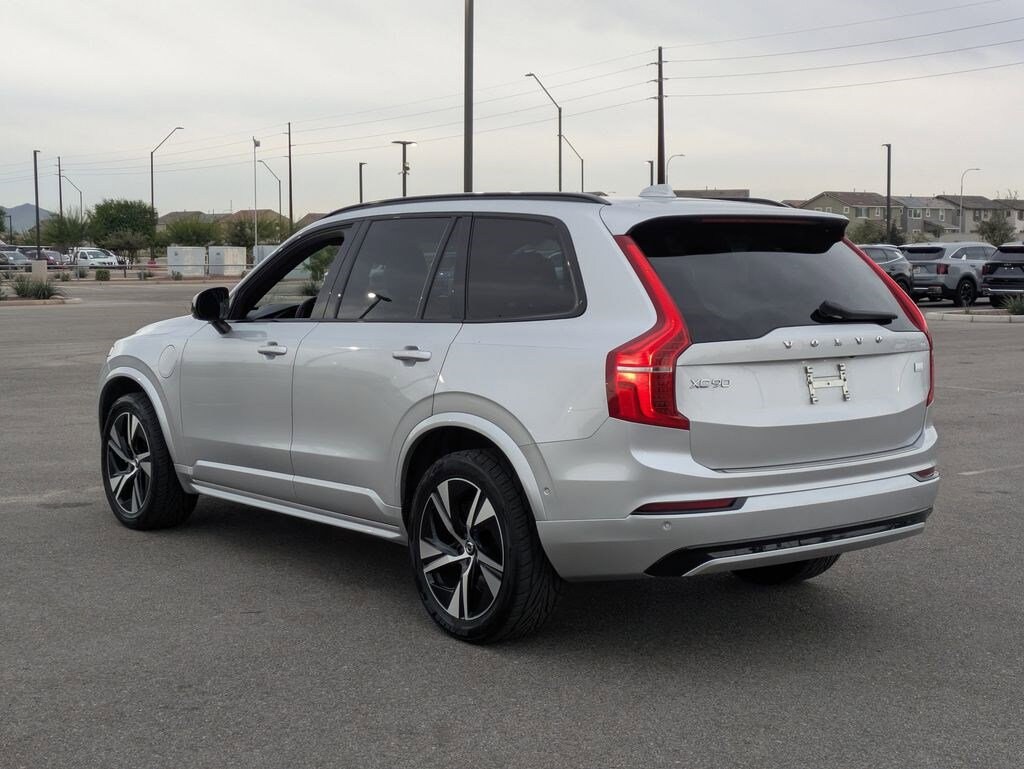 Used 2022 Volvo XC90 Recharge Plug-In Hybrid R-Design SUV