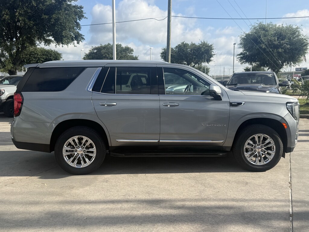 Used 2023 GMC Yukon SLT SUV