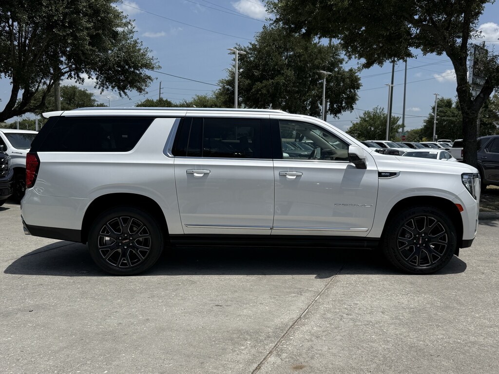 Used 2023 GMC Yukon XL SUV