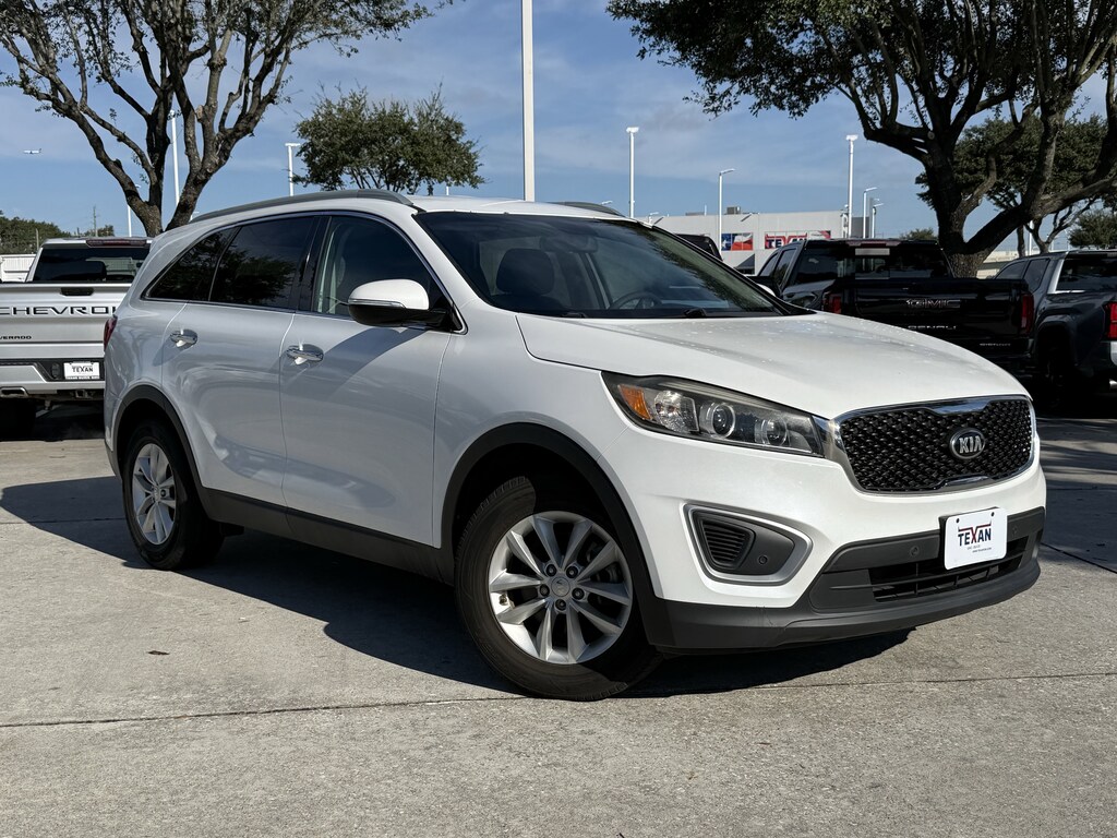 Used 2016 Kia Sorento LX SUV