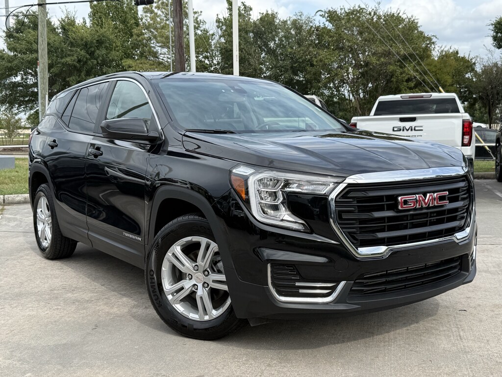 Used 2024 GMC Terrain SLE SUV
