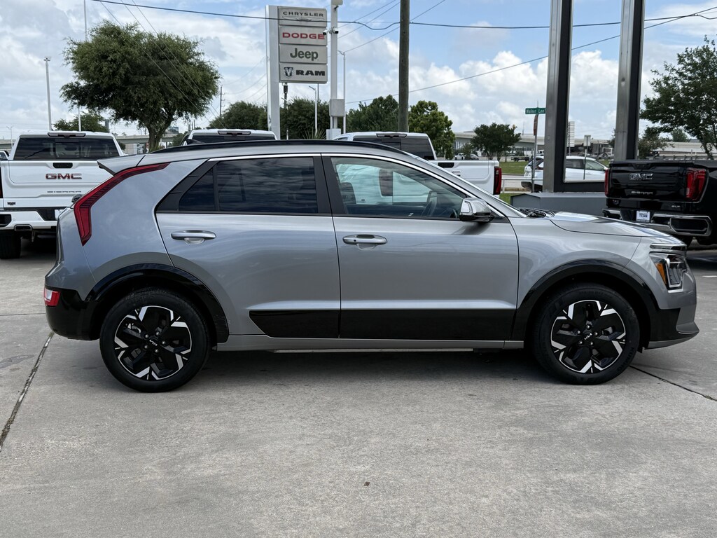 Used 2024 Kia Niro EV Wind SUV