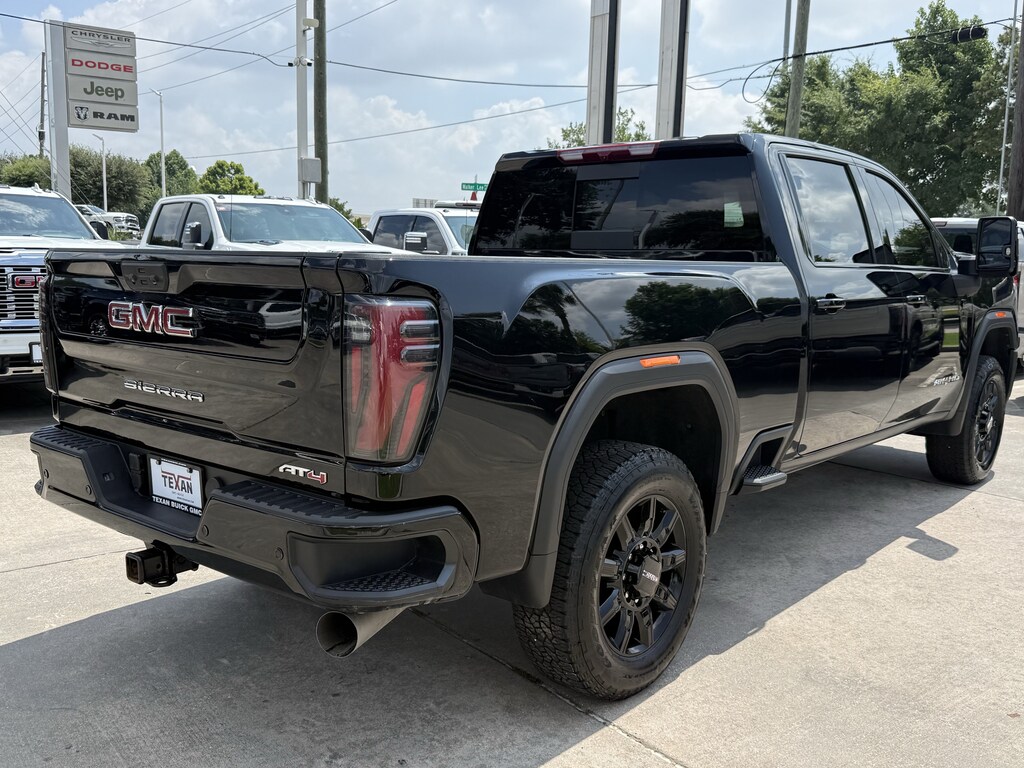 Used 2025 GMC Sierra 2500 HD AT4 Truck Crew Cab