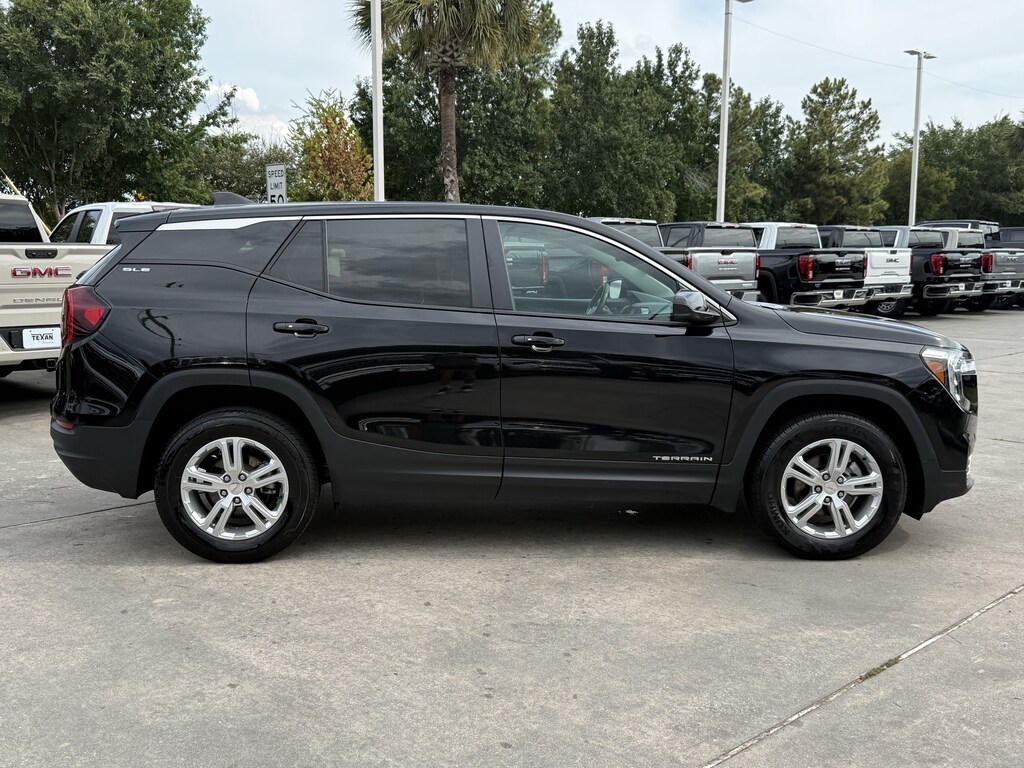 Used 2024 GMC Terrain SLE SUV