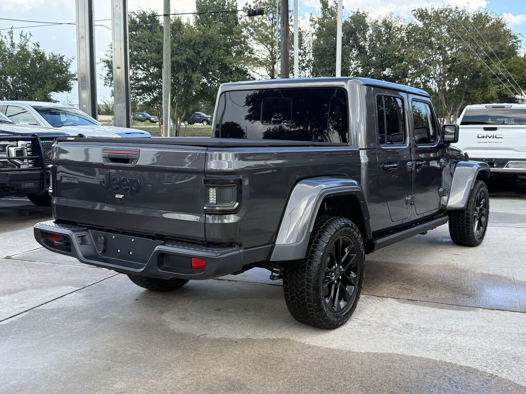 Used 2024 Jeep Gladiator Nighthawk Truck Crew Cab