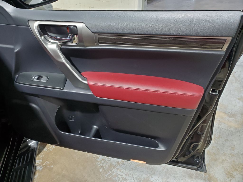 2023 Lexus GX PREMIUM - Photo 17