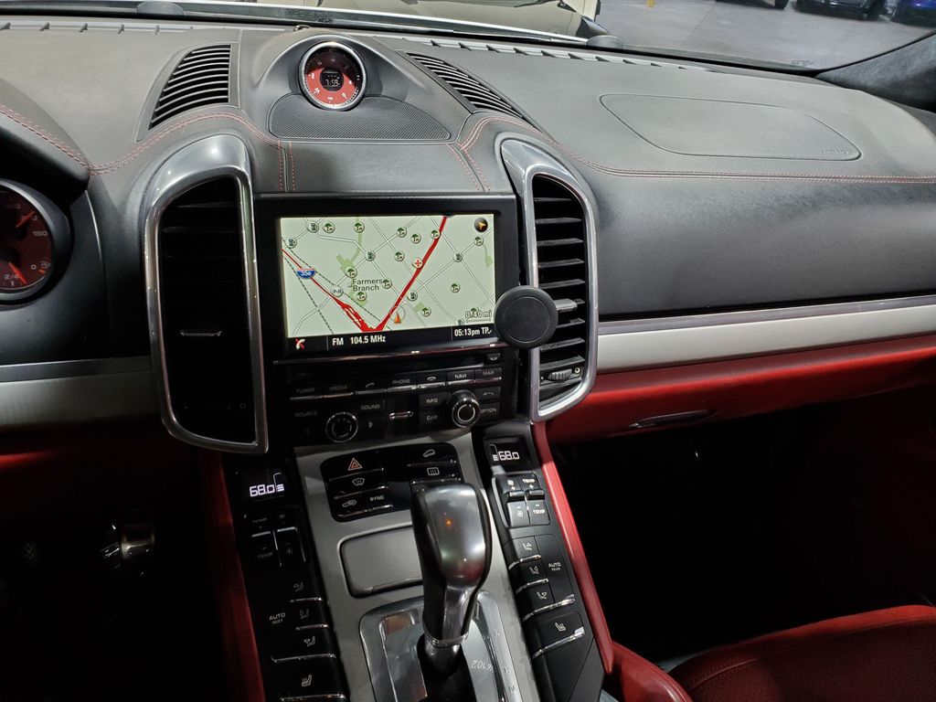 2016 Porsche Cayenne GTS - Photo 31