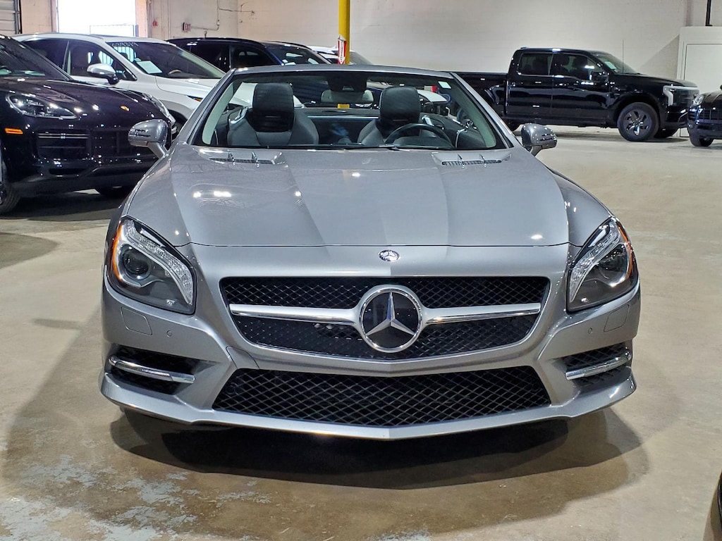 Used 2015 Mercedes-Benz SL-Class SL 550 LOW MILE CONVERTIBLE/DRIVER ASSIST PKG/PANO Roadster