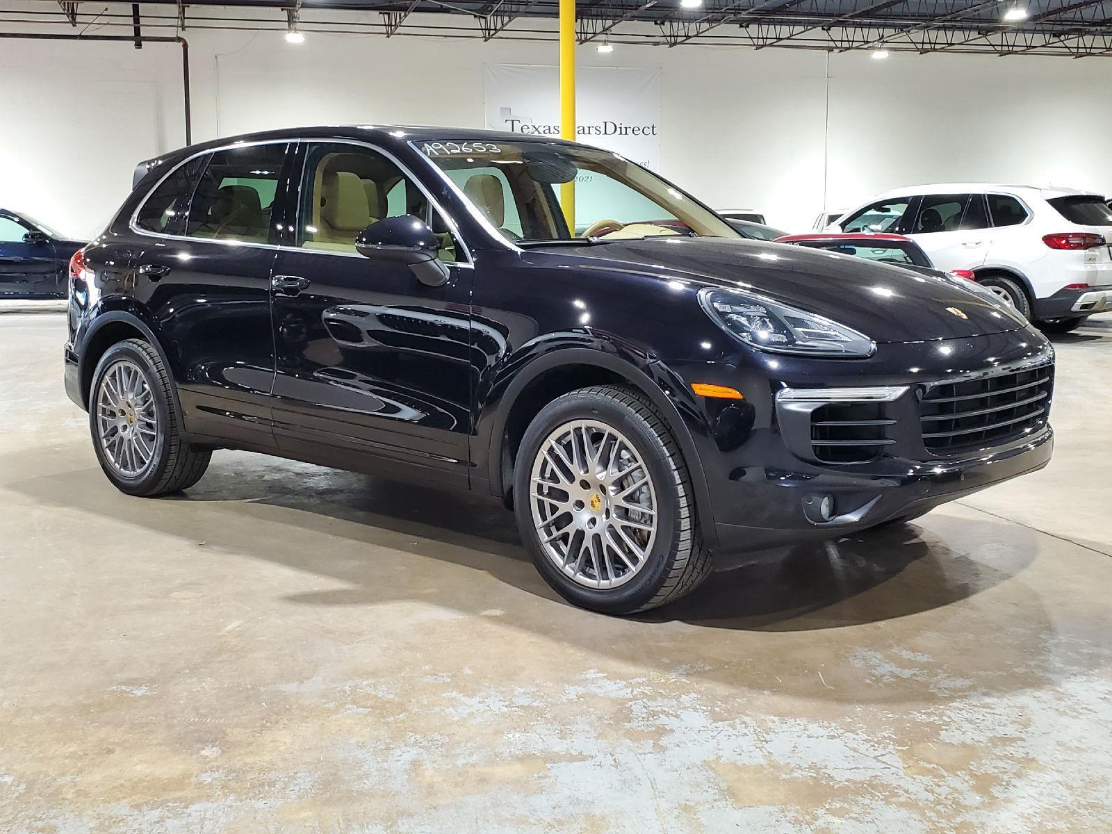 2016 Porsche Cayenne S photo 3