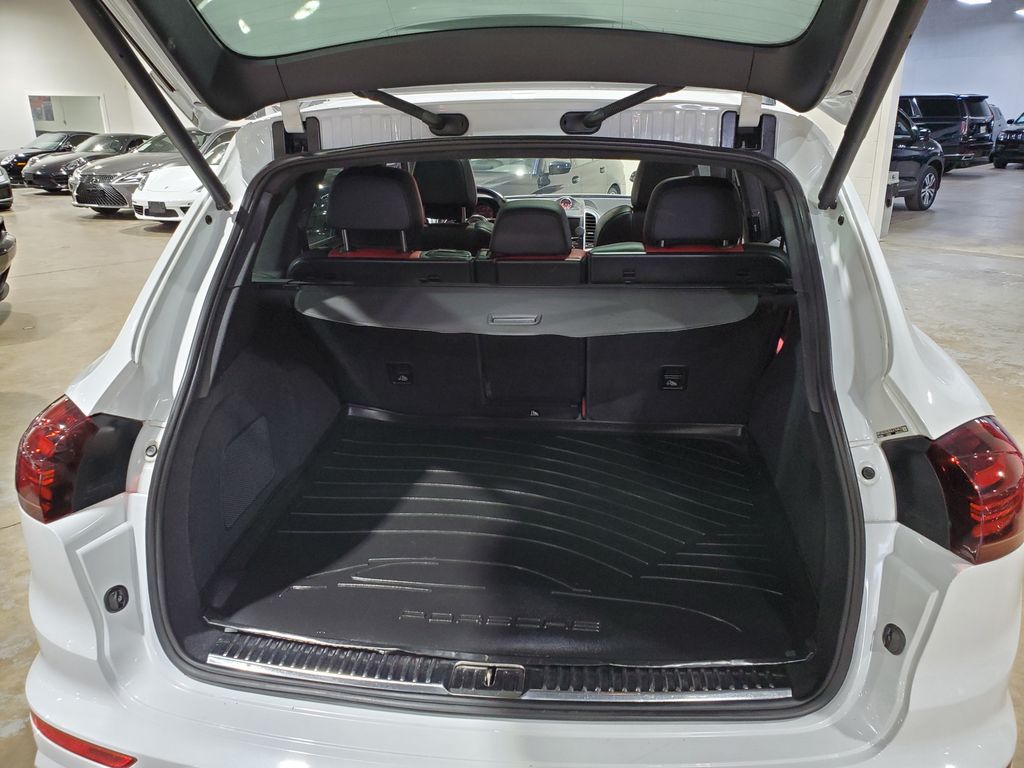 2016 Porsche Cayenne GTS - Photo 43