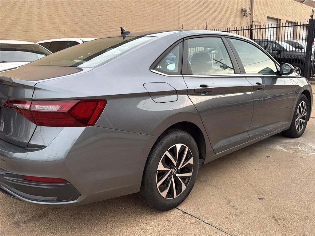 Used 2024 Volkswagen Jetta S 1-OWNER CLEAN CARFAX/BLIND SPOT/ADAPTIVE CRUISE Sedan