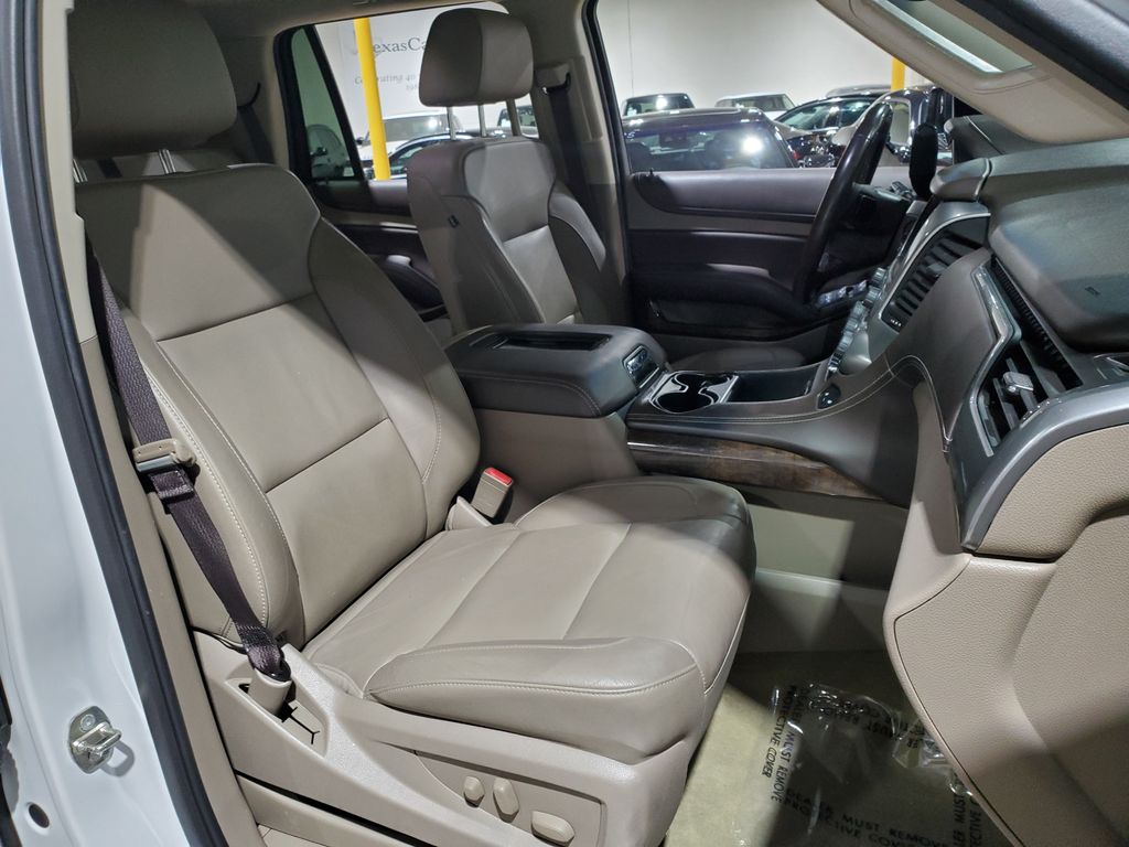 2017 Chevrolet Tahoe LT - Photo 14