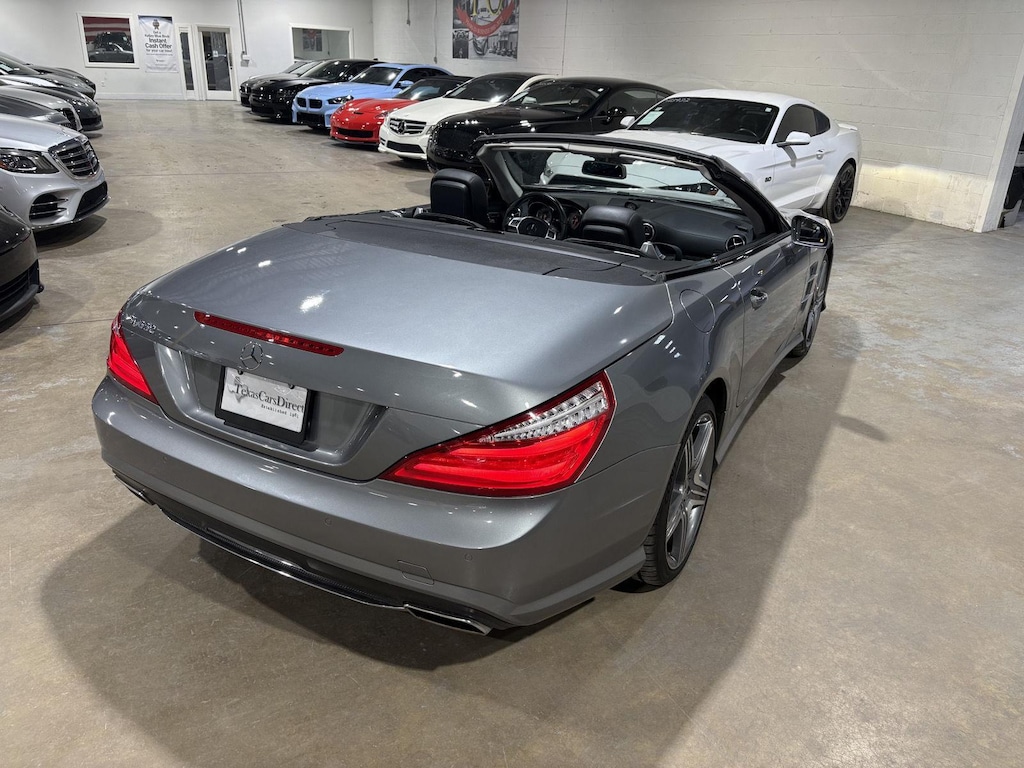 Used 2015 Mercedes-Benz SL-Class SL 550 LOW MILE CONVERTIBLE/DRIVER ASSIST PKG/PANO Roadster