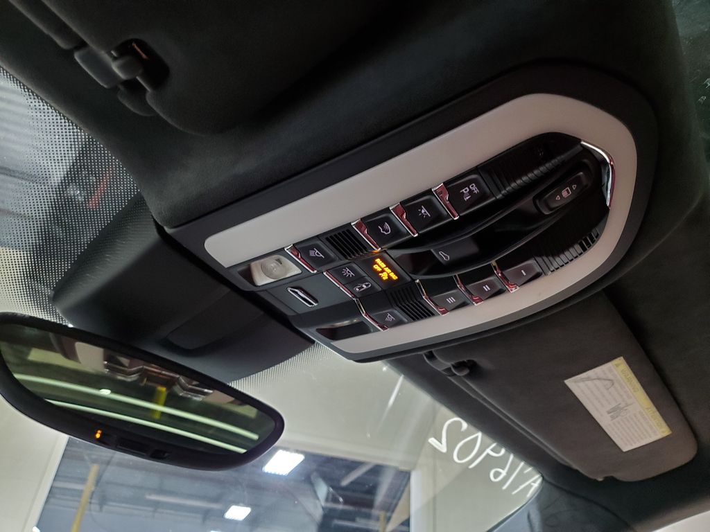 2016 Porsche Cayenne GTS - Photo 38