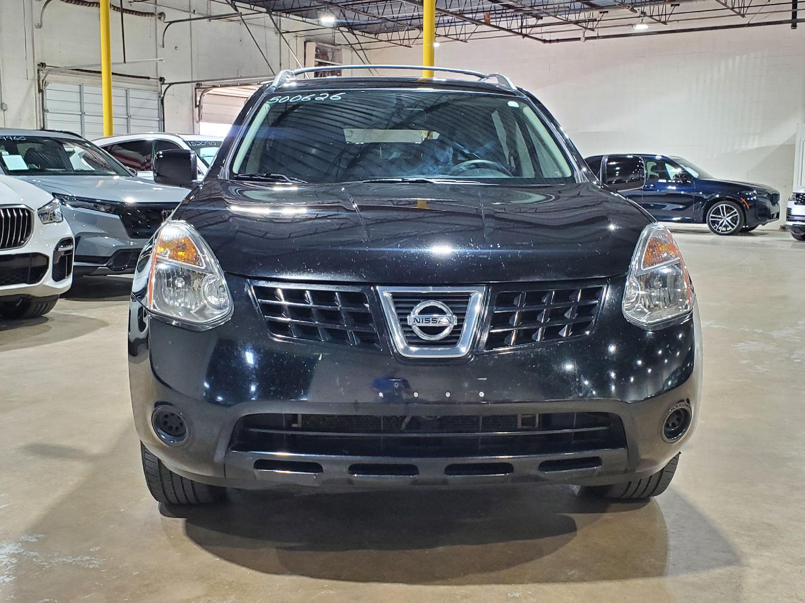 2010 Nissan Rogue SL photo 2