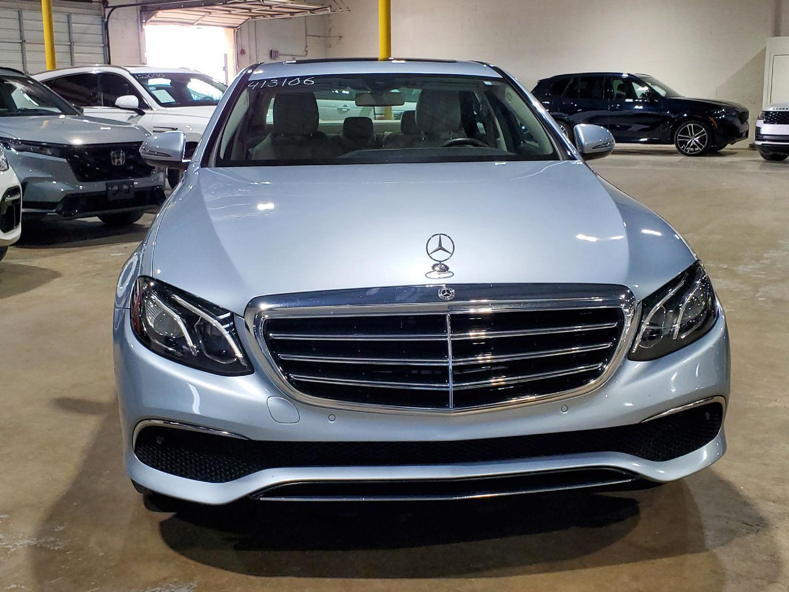 2018 Mercedes Benz E 300 photo 2