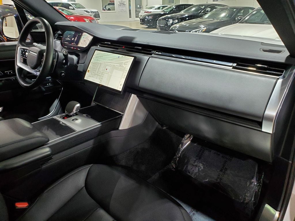 2024 Land Rover Range Rover SE - Photo 15
