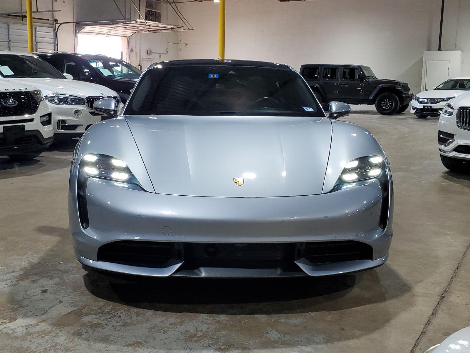 2020 Porsche Taycan Turbo S photo 2