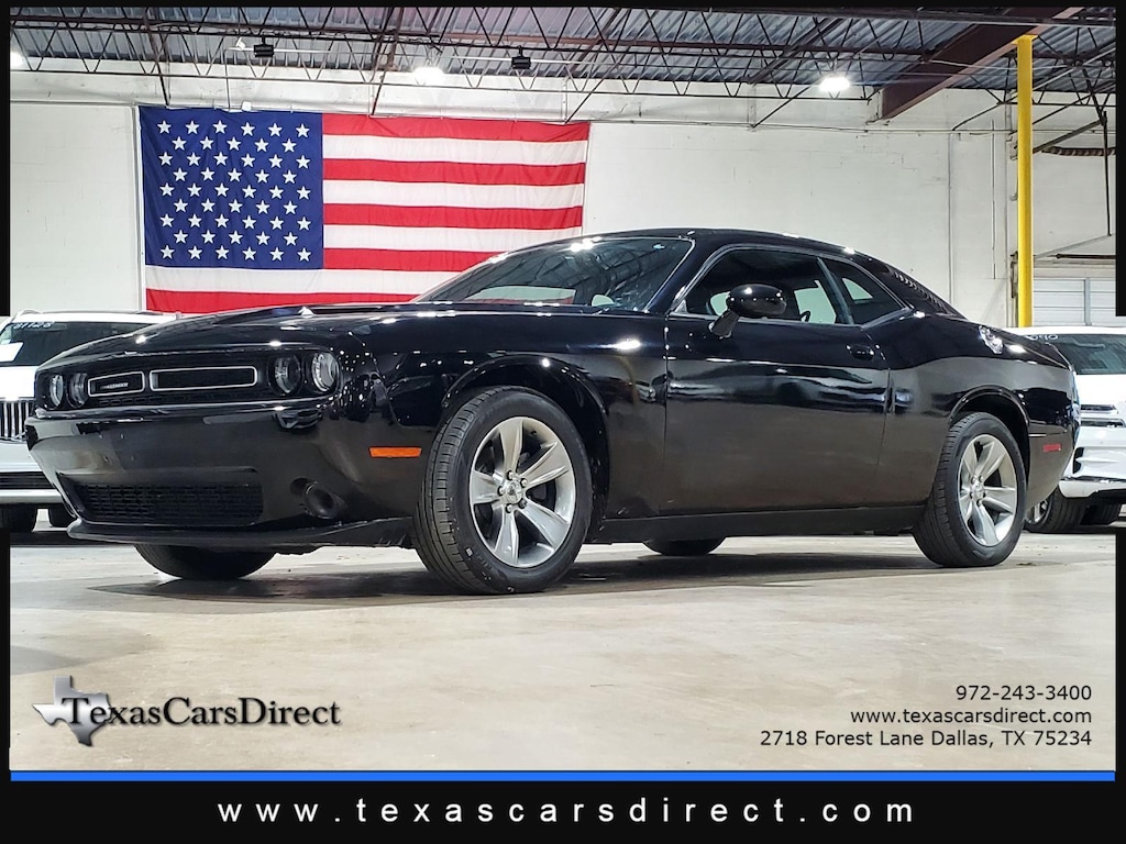 Used 2015 Dodge Challenger SXT 1-OWNER/8.4 NAV/SOUND GROUP/DRIVER CONVENIENCE Coupe