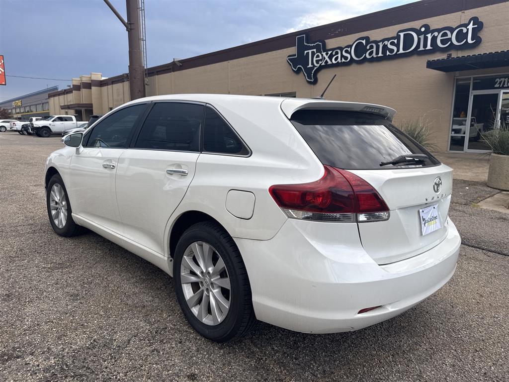 2013 Toyota Venza XLE photo 2