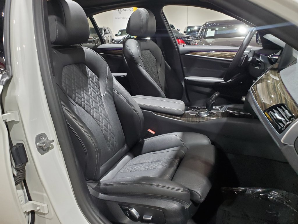 2021 BMW 5 Series 530e - Photo 14