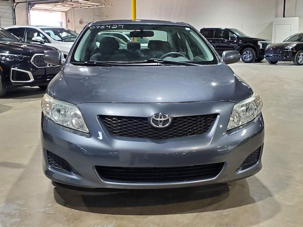 Used 2010 Toyota Corolla LE JUST SERVICED/AUTO/35MPG Sedan