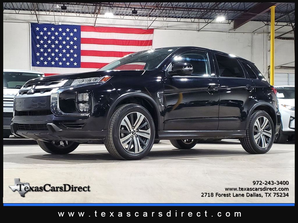 2020 Mitsubishi Outlander Sport SE's photo