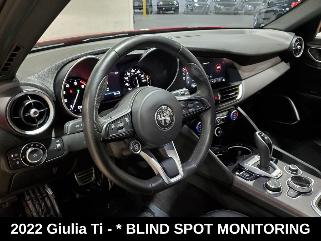2022 Alfa Romeo Giulia Ti - Photo 7