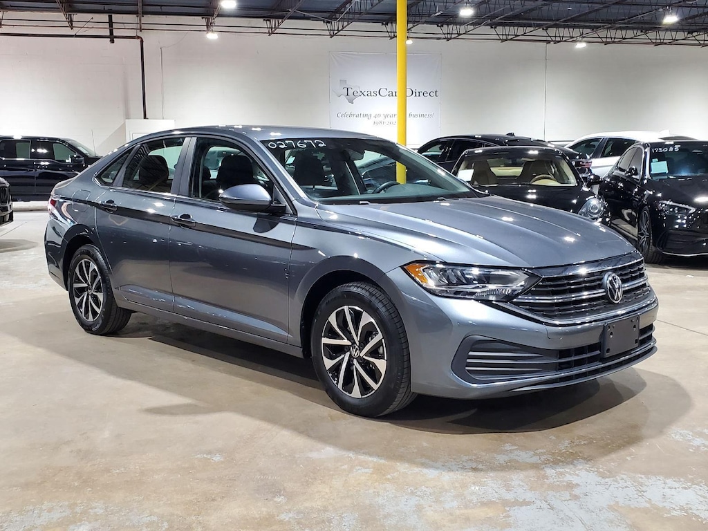 Used 2024 Volkswagen Jetta S 1-OWNER CLEAN CARFAX/BLIND SPOT/ADAPTIVE CRUISE Sedan