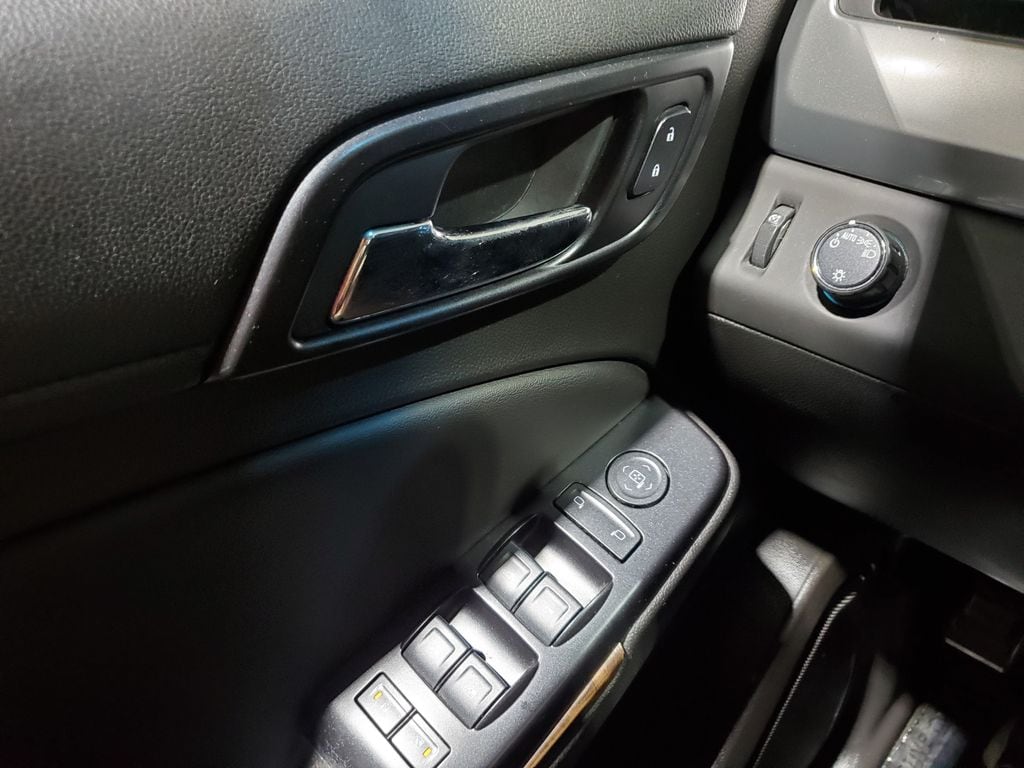 2018 Chevrolet Tahoe LS - Photo 42