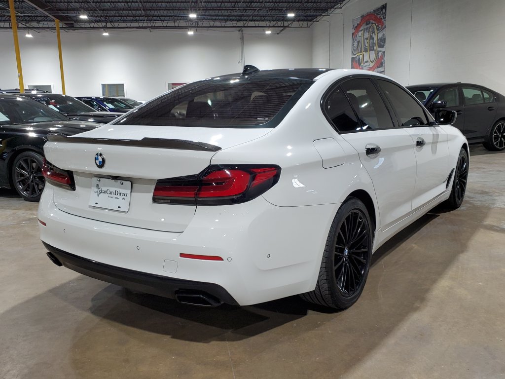 2021 BMW 5 Series 530e - Photo 10