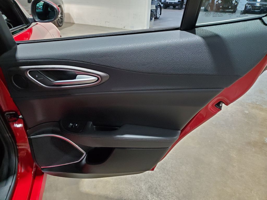 2022 Alfa Romeo Giulia Ti - Photo 21