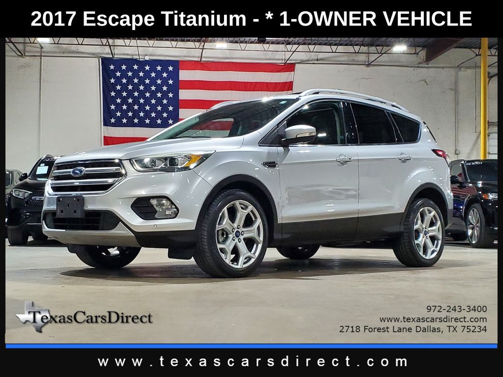 2017 Ford Escape Titanium's photo