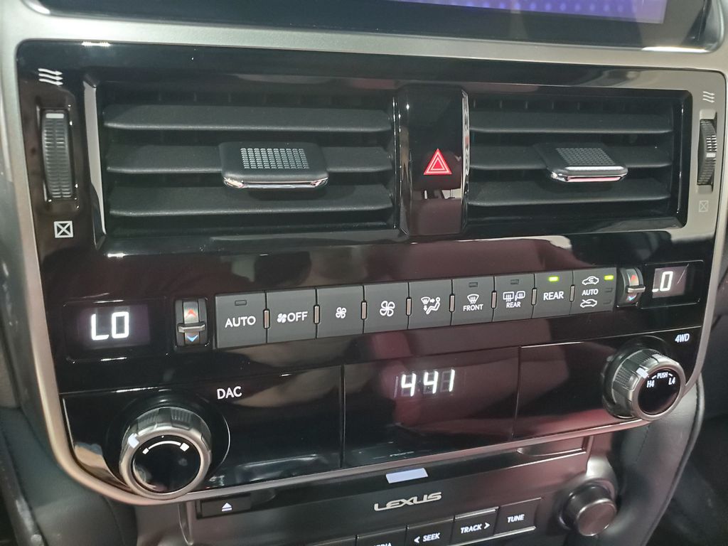 2023 Lexus GX PREMIUM - Photo 38