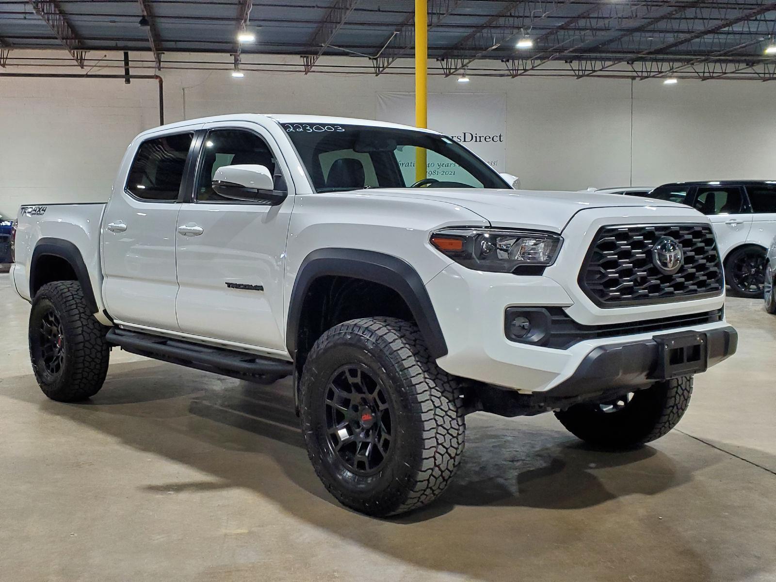 2020 Toyota Tacoma TRD Off-Road photo 3