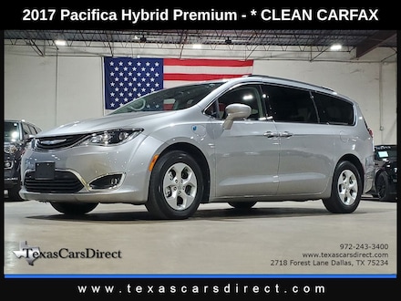2017 Chrysler Pacifica Hybrid Premium LOW Mile Clean Carfax/DVD-TV/Blind Spot Van Passenger Van