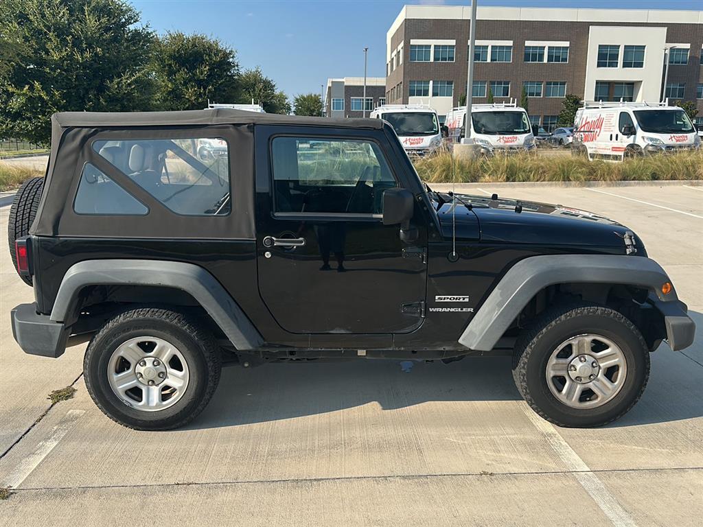 2010 Jeep Wrangler Sport photo 2