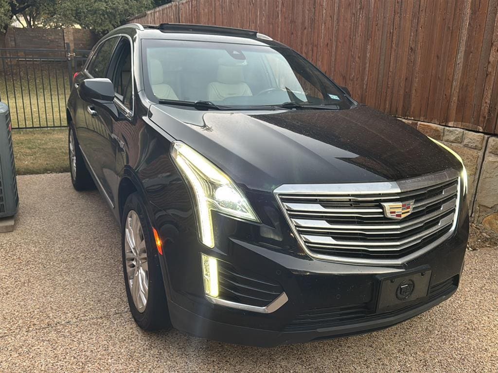 2017 Cadillac XT5 Premium Luxury photo 3