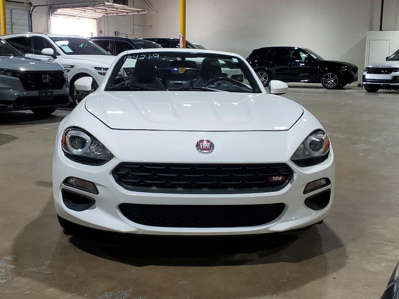 2018 Fiat 124 Spider Classica photo 2