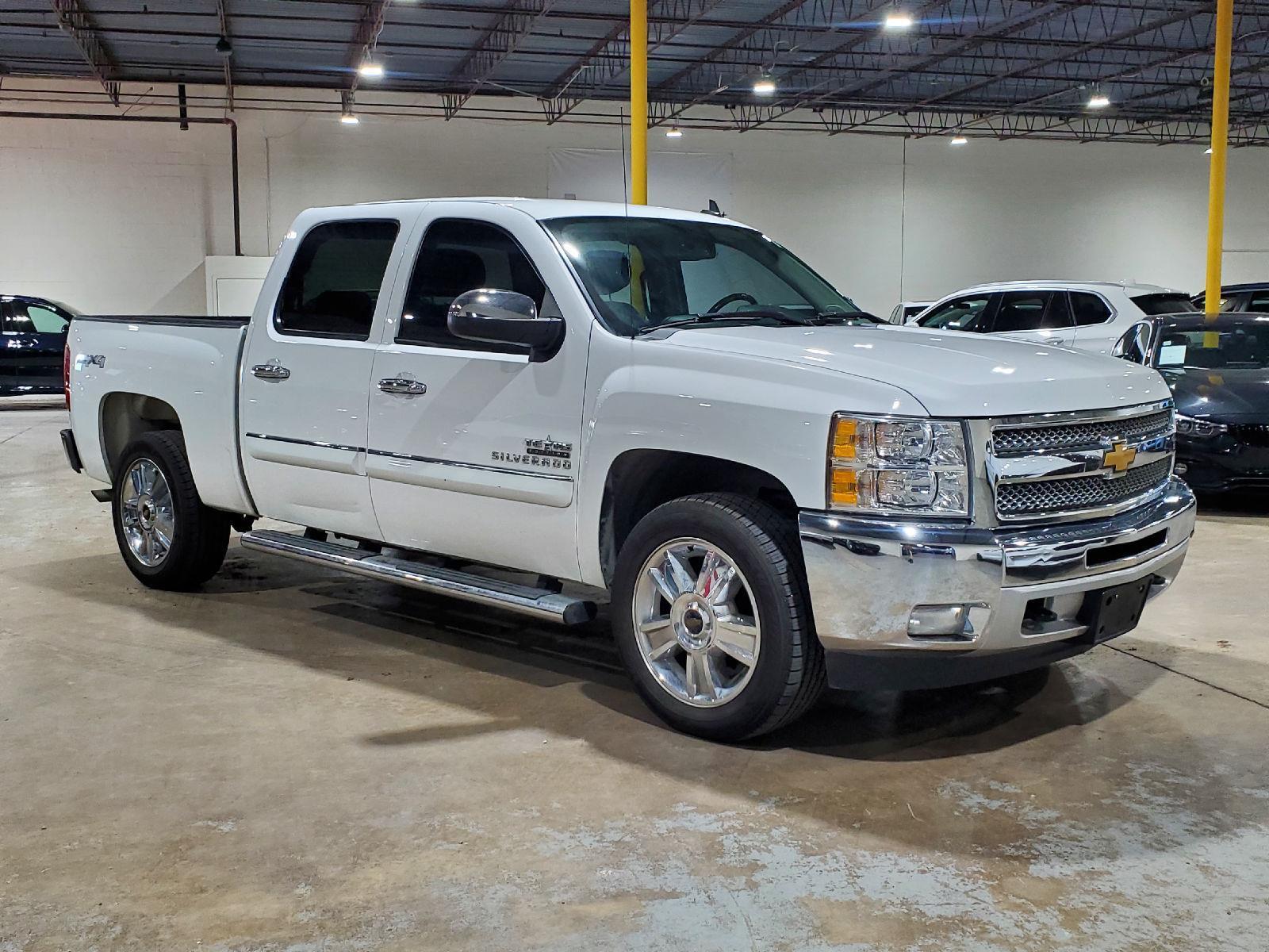 2013 Chevrolet Silverado 1500 LT photo 3